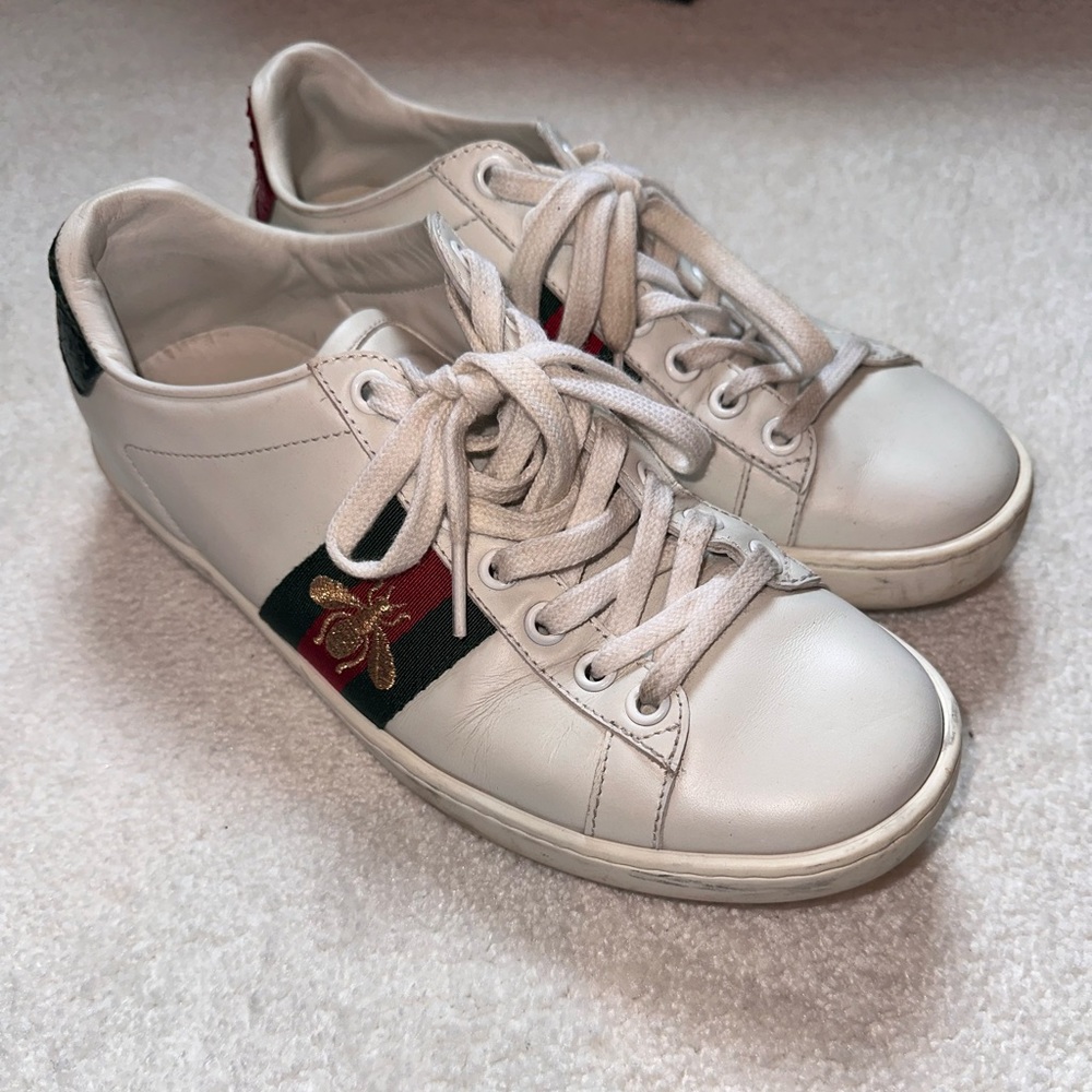 Women’s Gucci sneakers